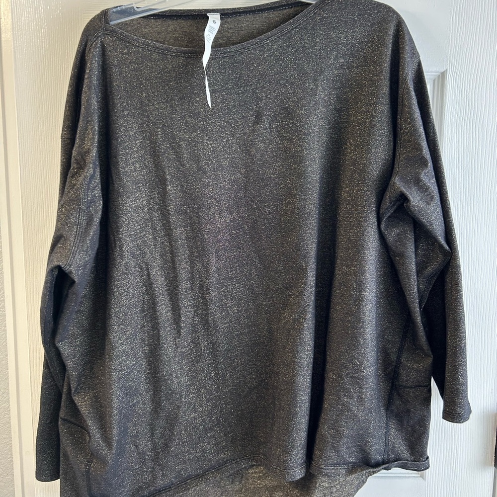 Lululemon drop shoulder long sleeve top
